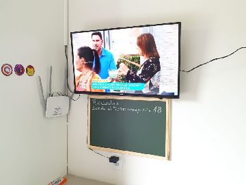 TV 32