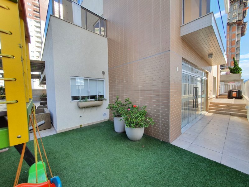 Playground e Mini Horta